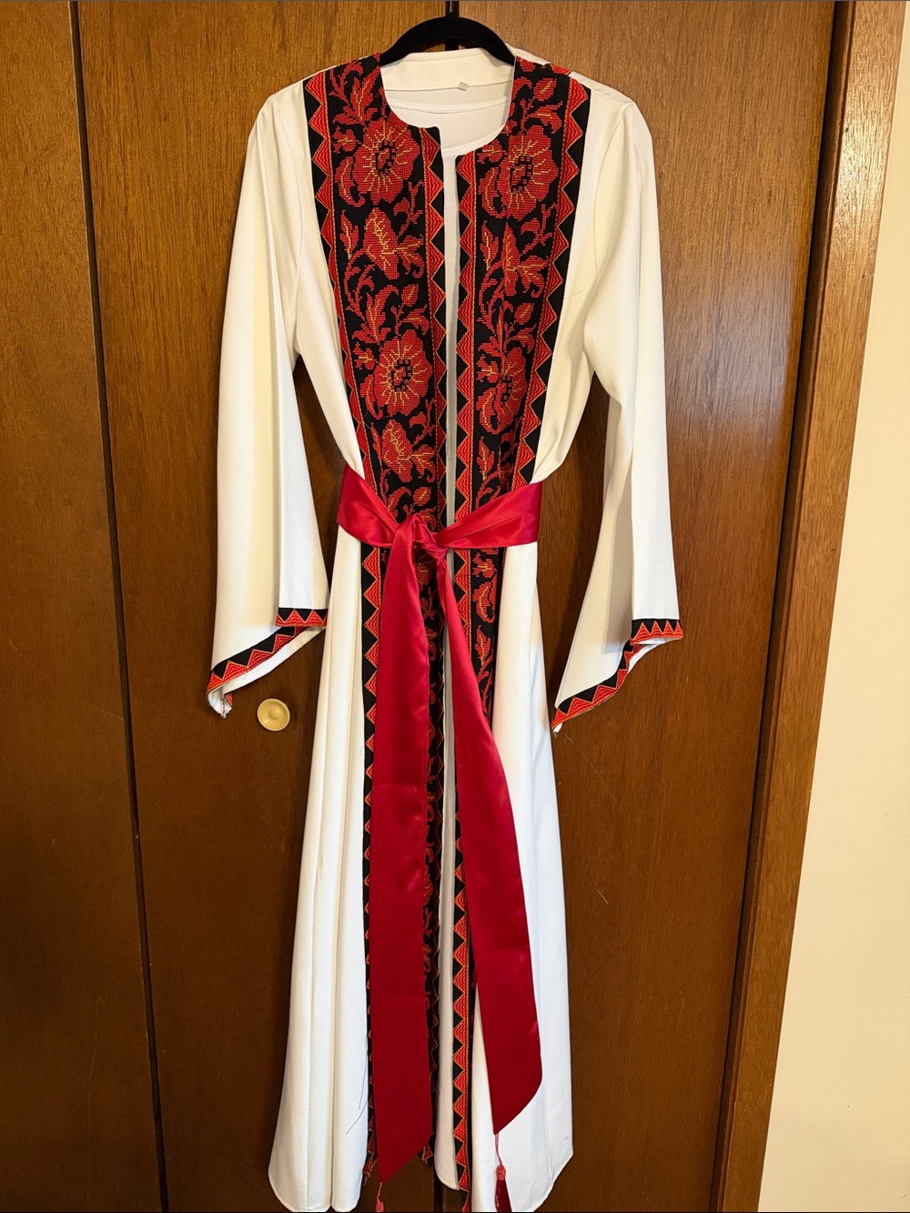 White Maxi abaya Red Embroidered Panel and Sash 3 piece NWOT